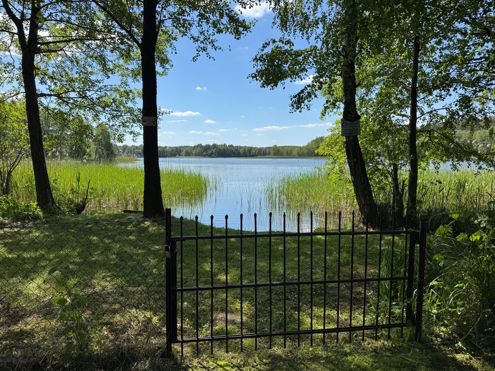 Działka nad jeziorem Sitnica ( Huta k. Rogowa )