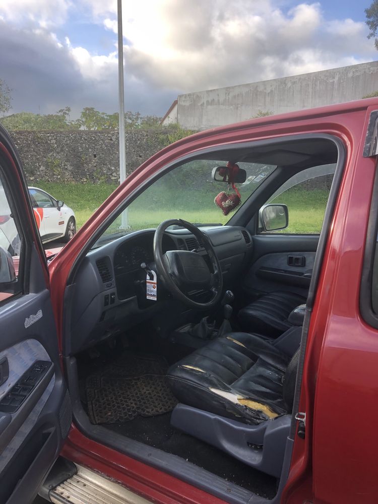 Totota hilux 2.4 TD