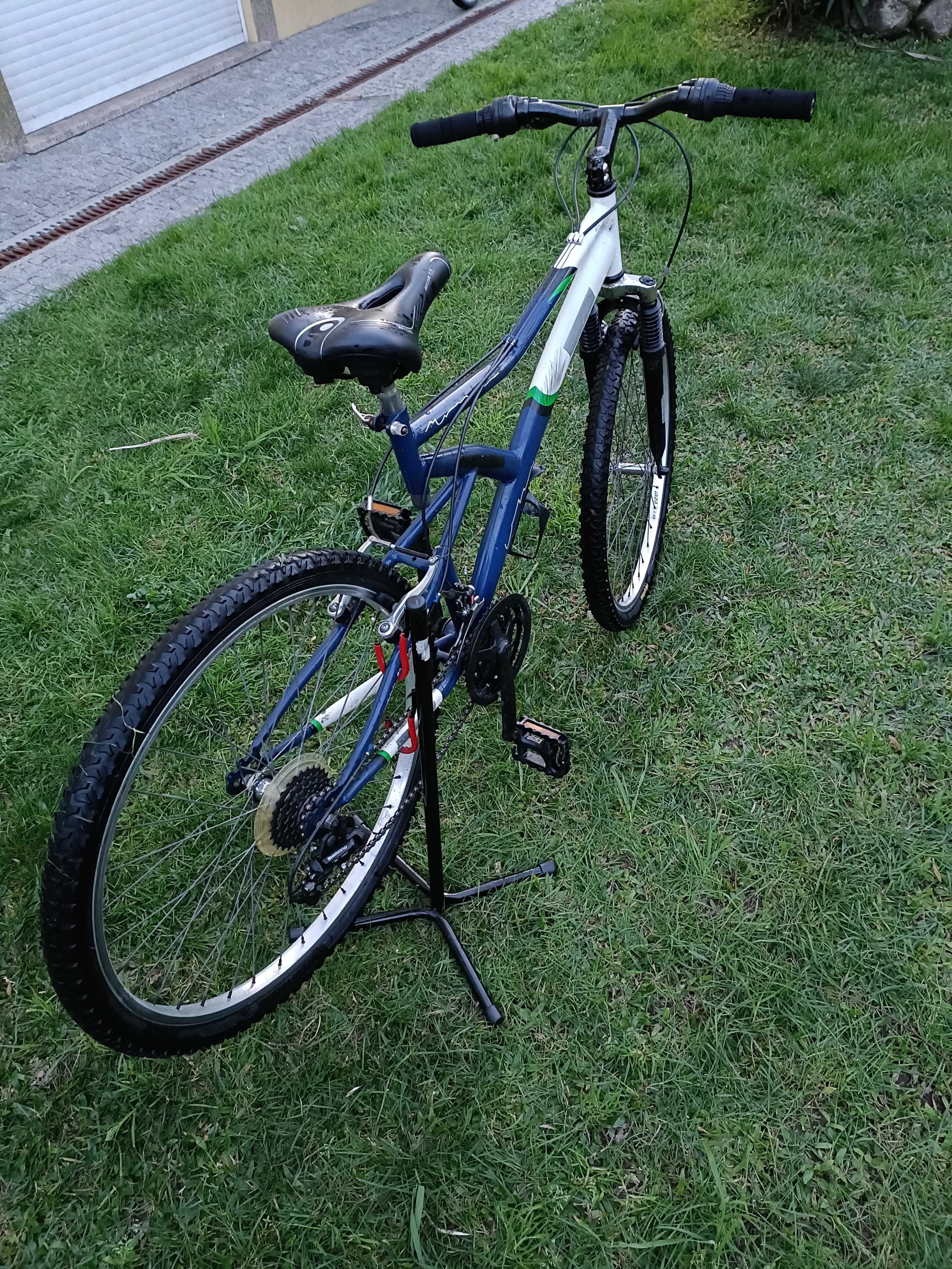 bicicleta BTT usada