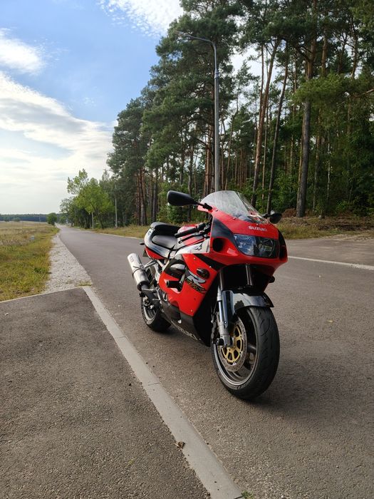 Suzuki GSX-R 750cm3 SRAD wtrysk 135km zamiana
