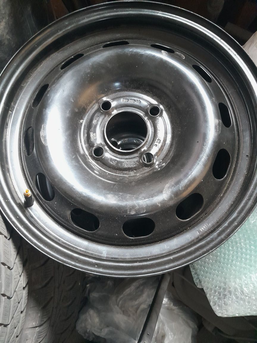 Felgi ford z czujnikami
