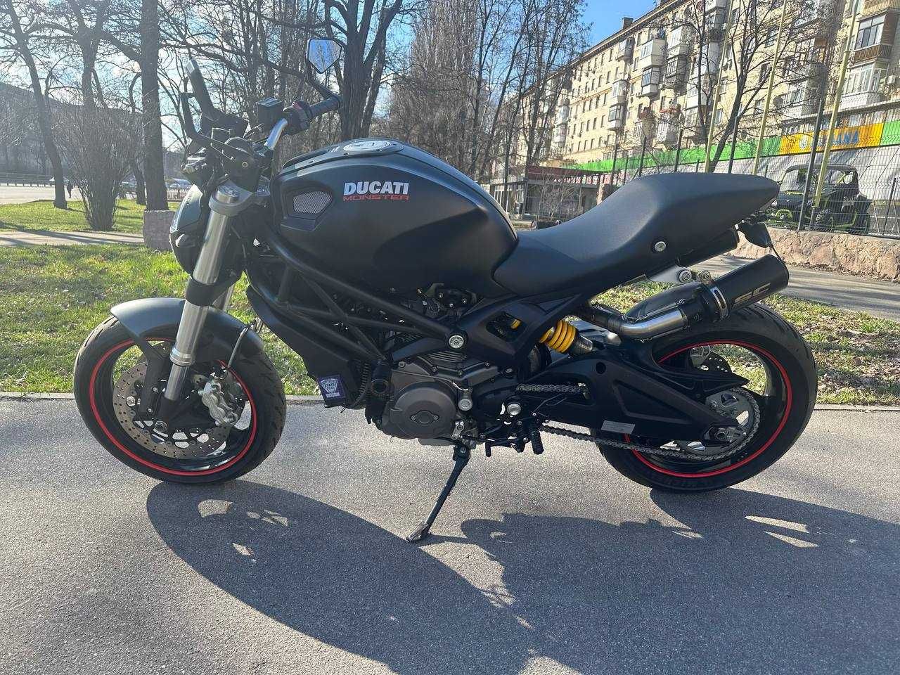 Мотоцикл Ducati Monster 696 2012 року 17000 км