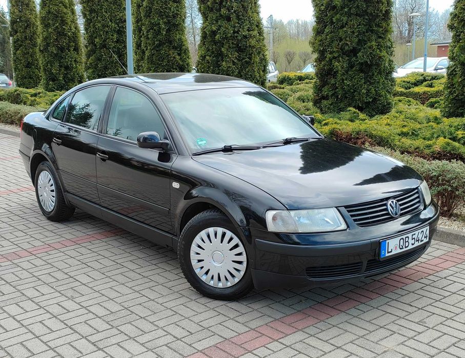 VW Passat sedan 1.8 benzyna 125KM, Climatronic, Stan Idealny z Niemiec