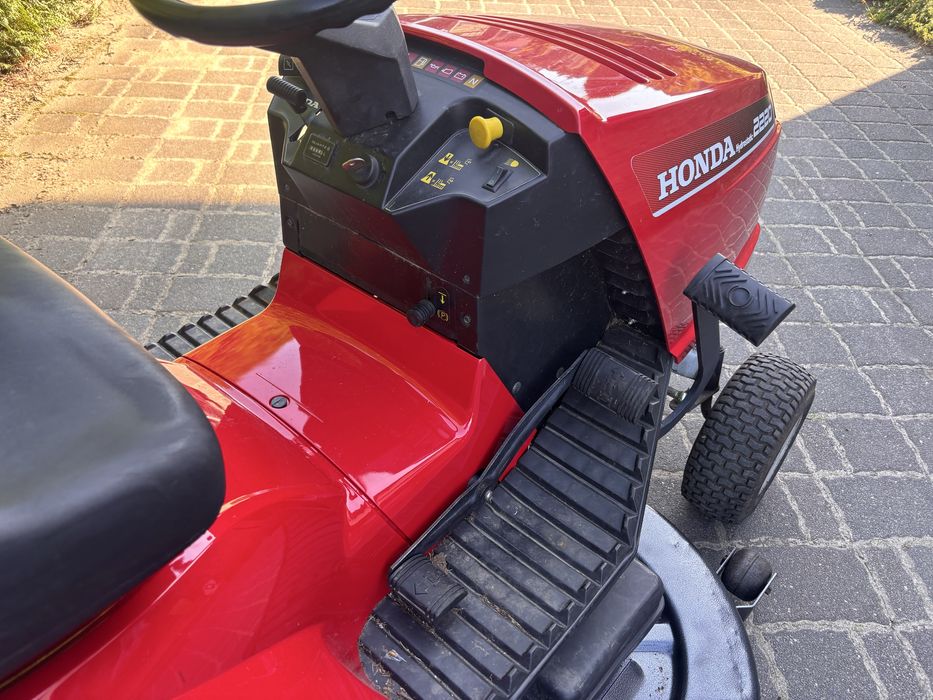 Traktorek Kosiarka Honda 2220 Hydrostatic 20KM V2 kosz 122cm kosa PŁUG