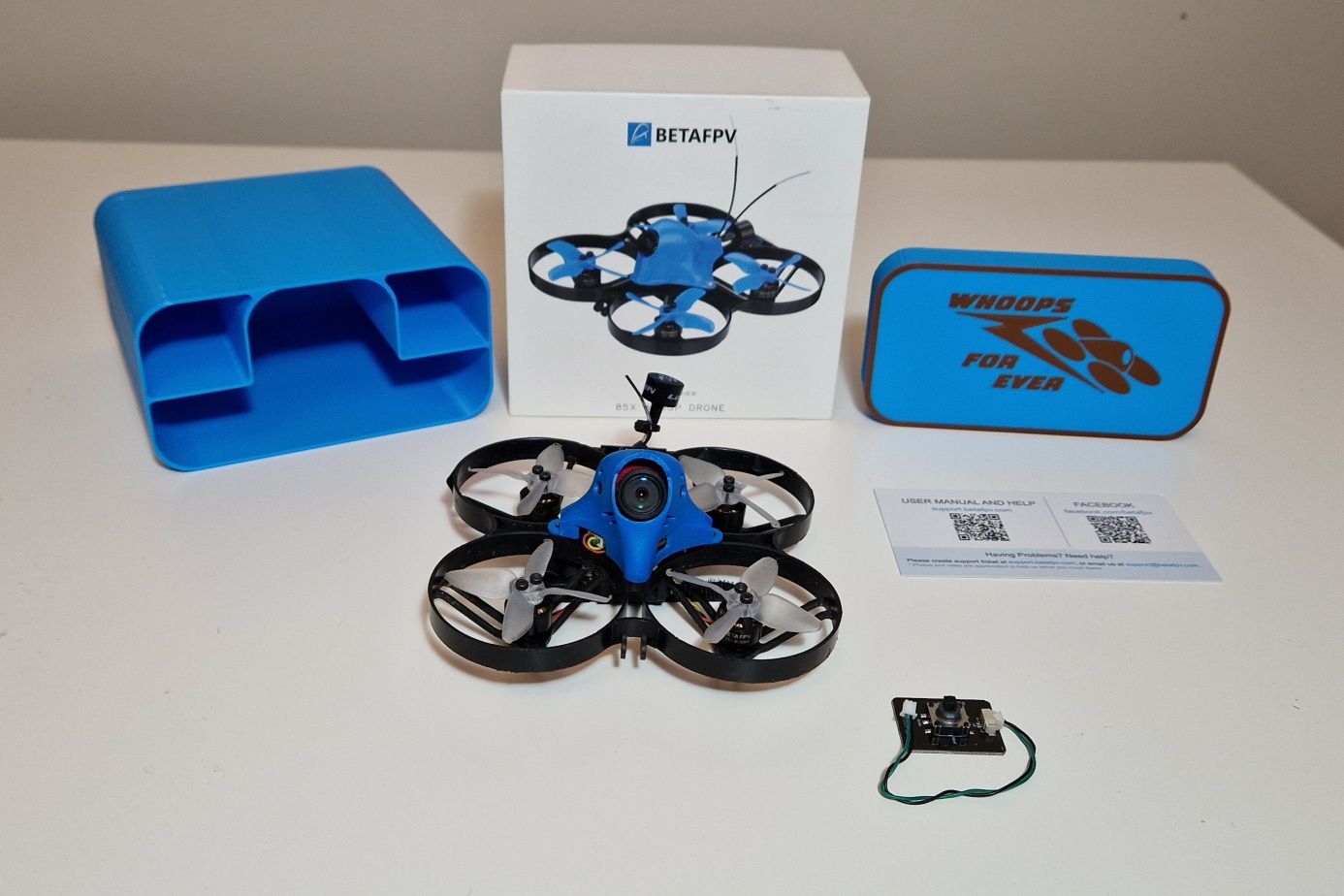 Dron BetaFPV 85x HD - nagrywa w HD na wkładaną kartę micro SD