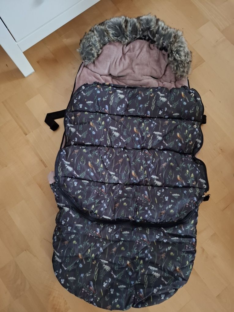 śpiworek firmy TiniMini + muffka