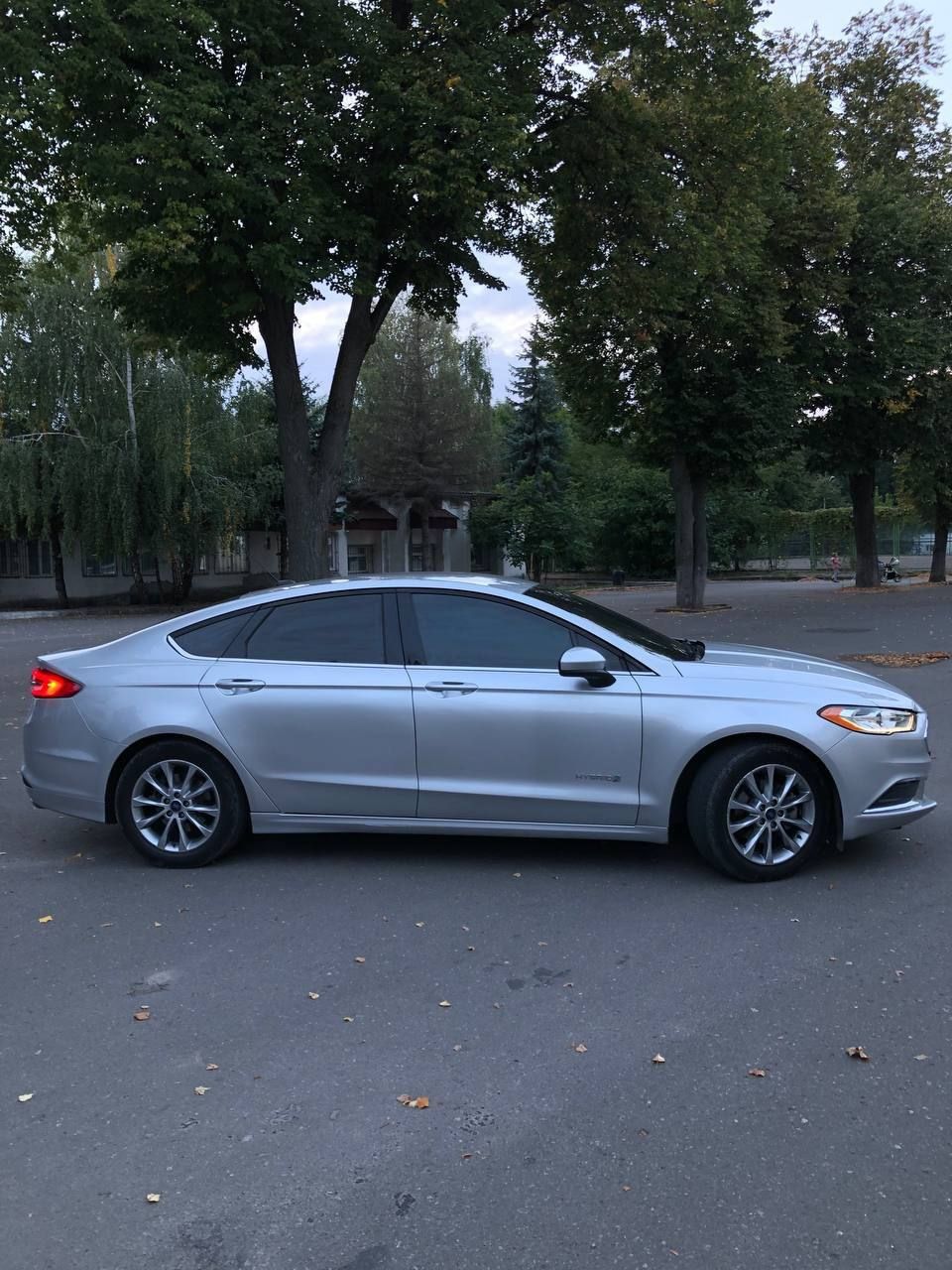 Ford fusion hybrid