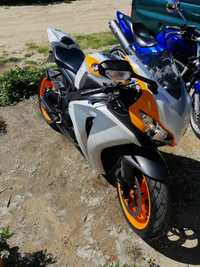 Honda cbr1000 rr