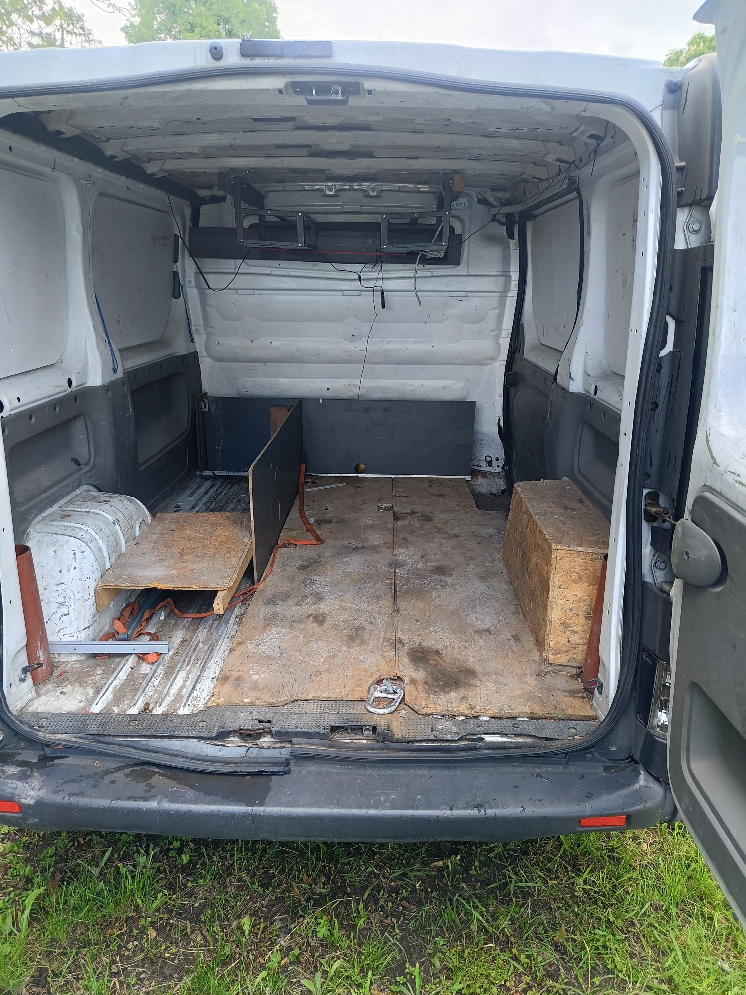 Sprzedam Opla Vivaro 1.9 CDTI rok 2006