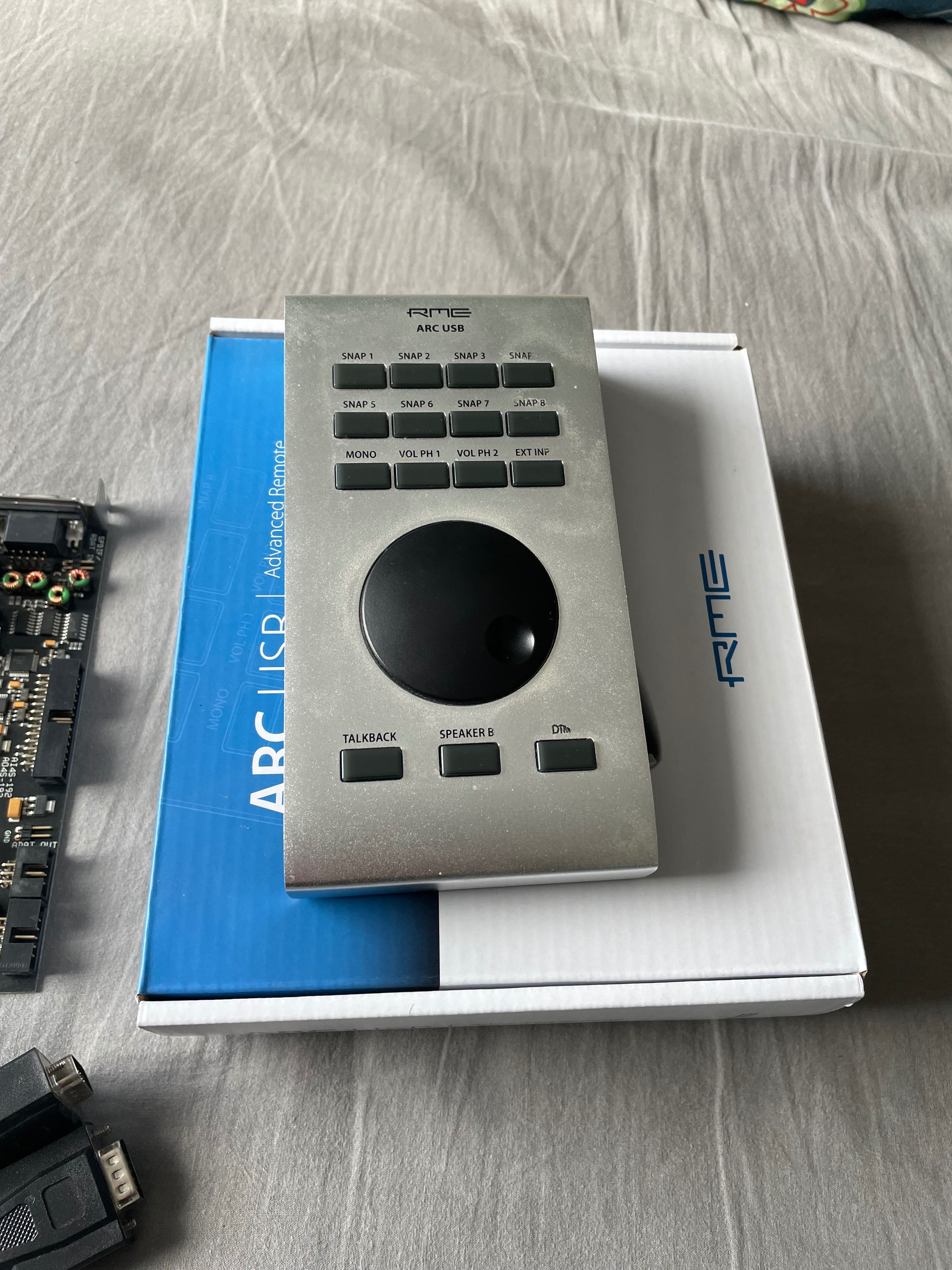interfejs audio RME HDSPe AIO + RME ARC + breakout XLR