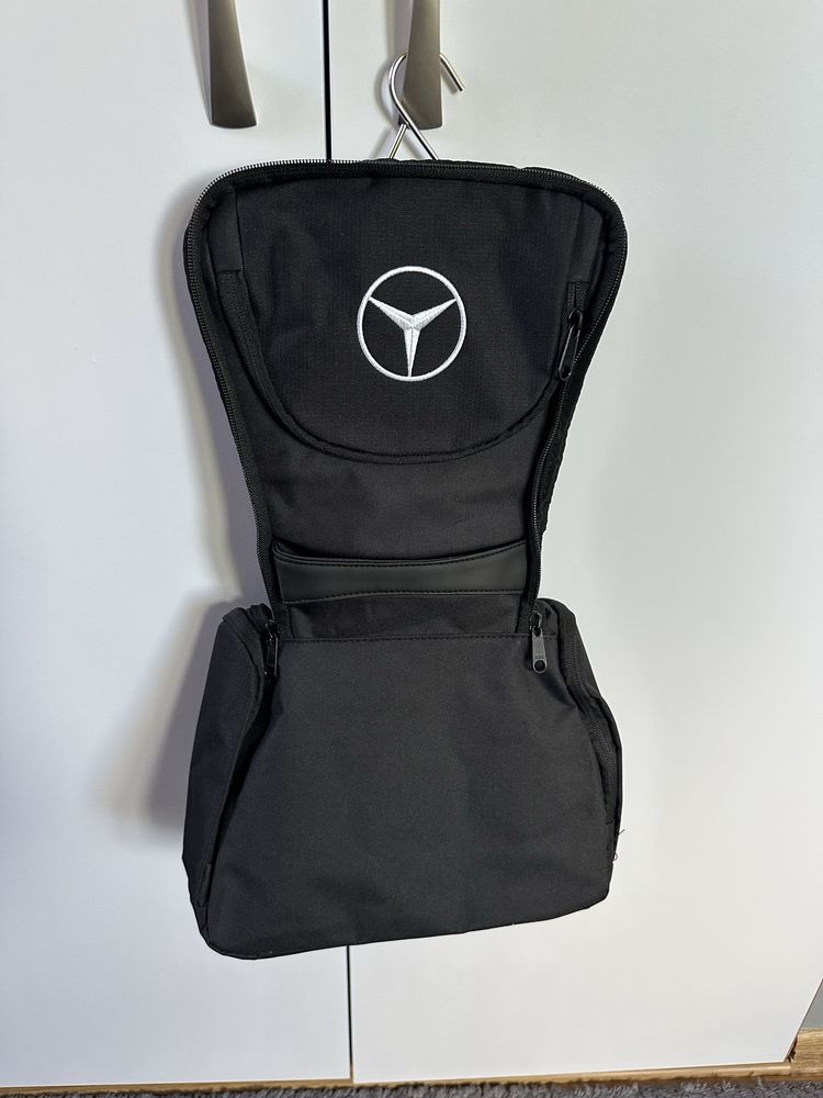 Kosmetyczka orygniał Mercedes