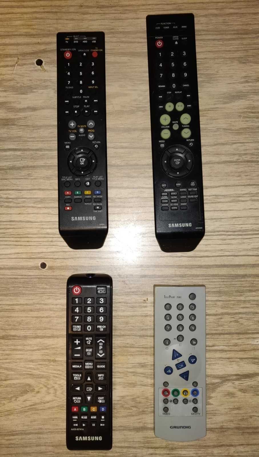 Comandos de TV / Video / Box / Aparelhagem