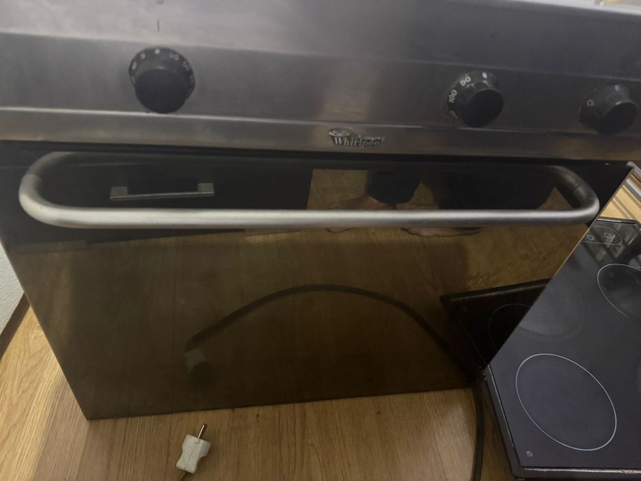 Placa e forno a funcionar