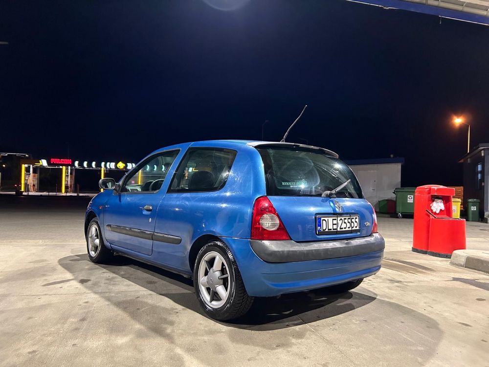 Renault Clio 2 • 2001r