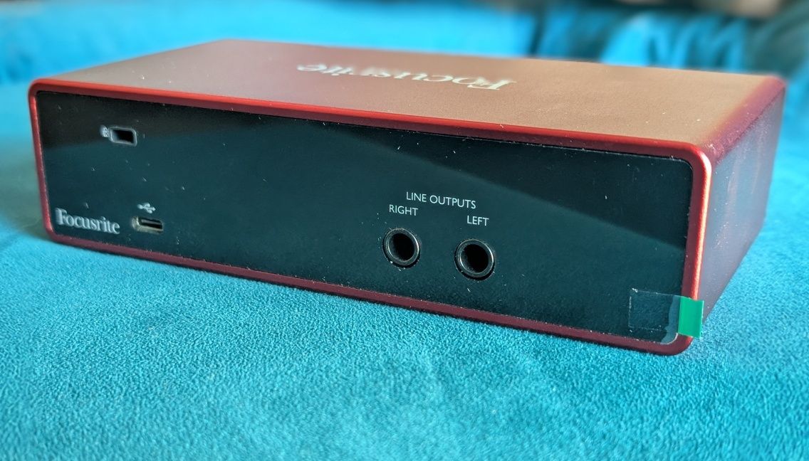 Focusrite Scarlett 2i2 3rd Gen

Interface de áudio Focusrite Scarlett