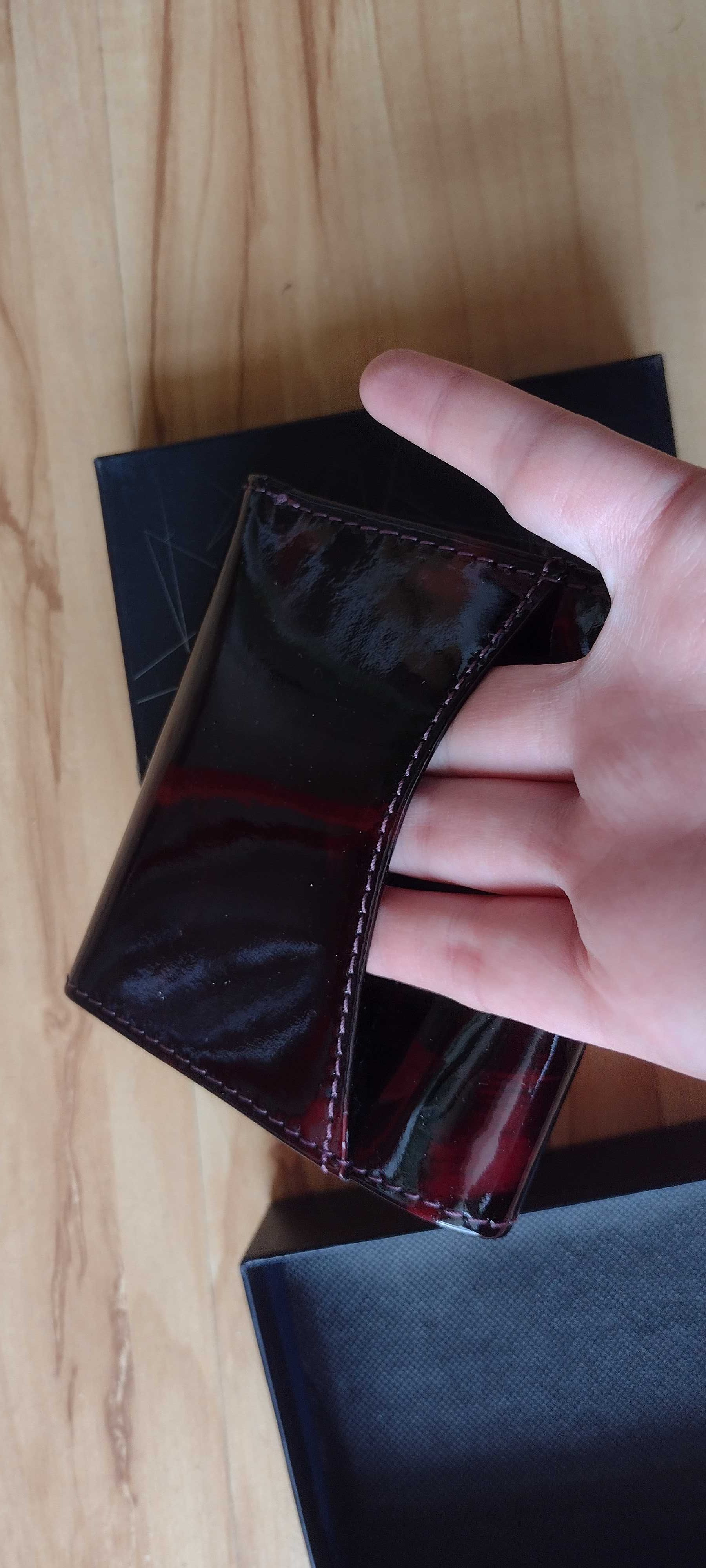 Wittchen damski portfel skórzany szylkretowy mały bordowo-czarny