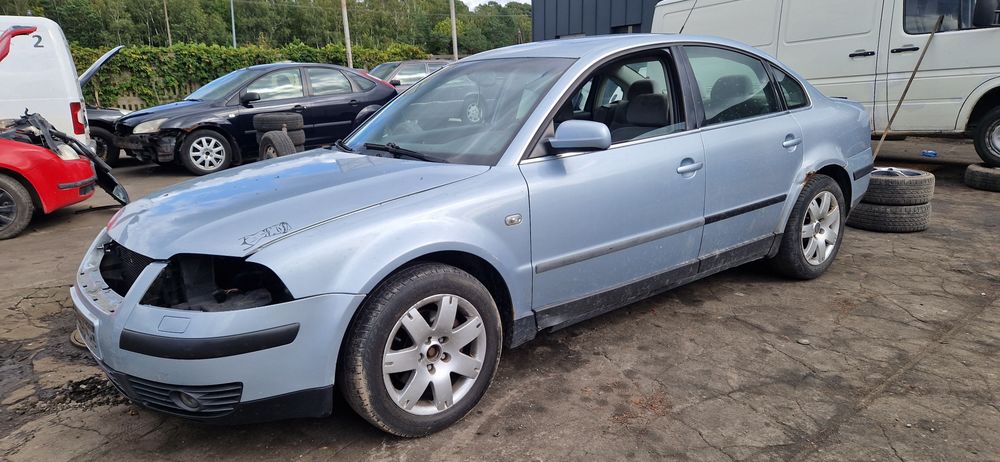 Części Passat B5 FL 1.9 TDI AVF LB5S Błotnik Drzwi Zderzak Klapa Szyba