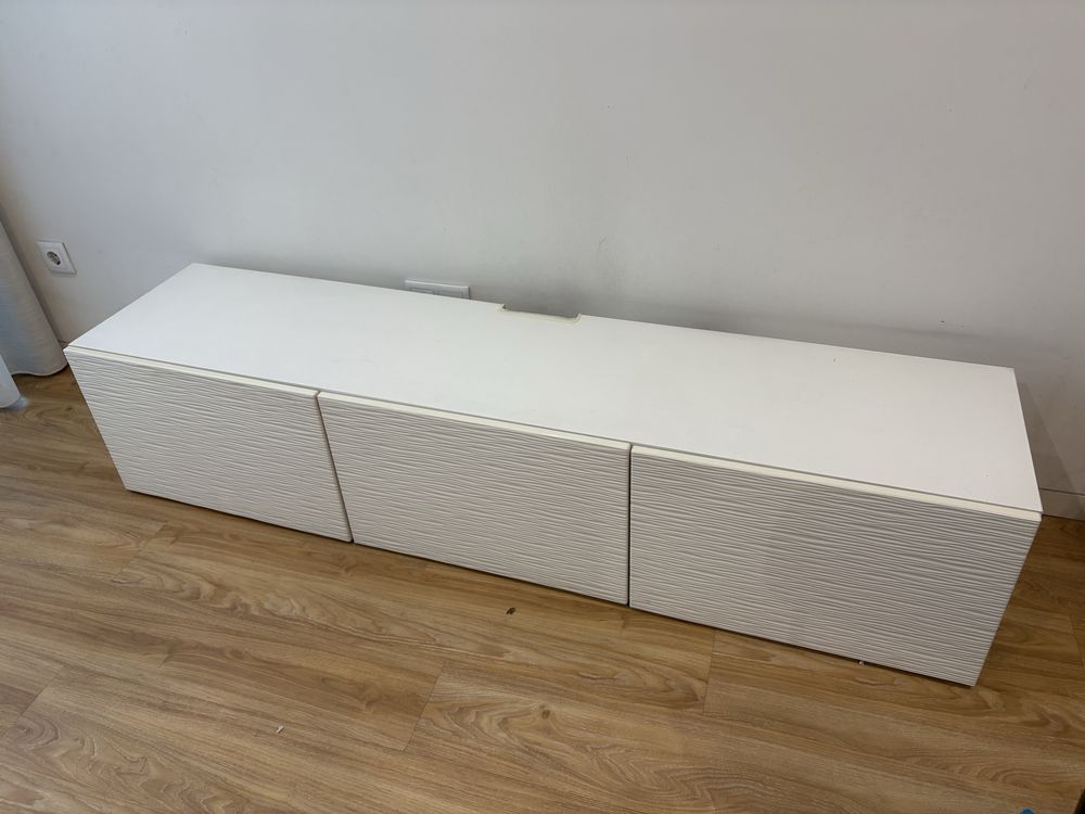 Movel de TV Besta