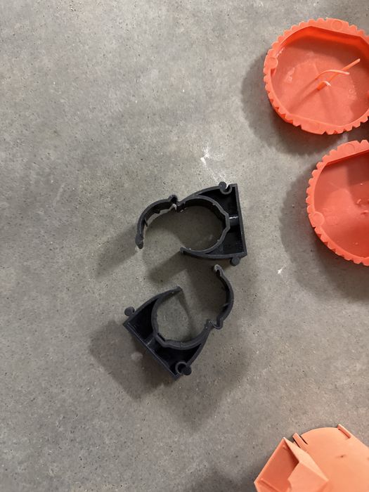 Zestaw puszek elektrycznych - komplet plus gratisy