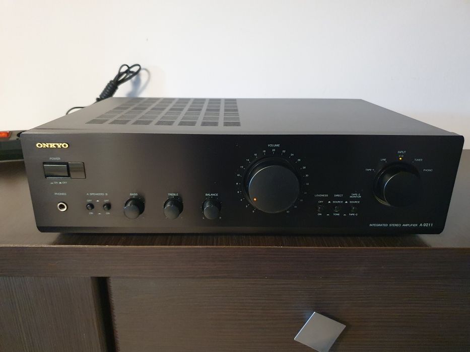 Wzmacniacz ONKYO A-9211 idealny stan
