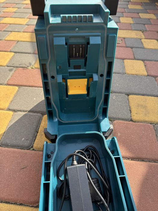 Makita radio Bluetooth DMR115