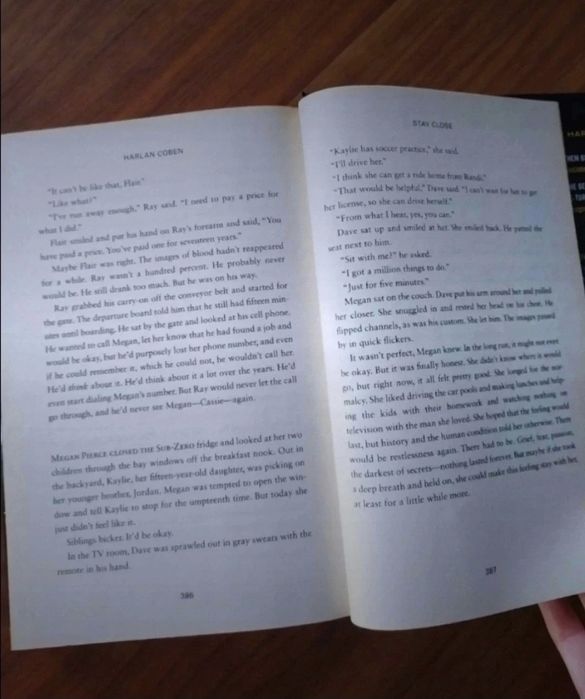 Harlan Coben, Stay Close/Zostań przy mnie. Nowa książka, twarda oprawa