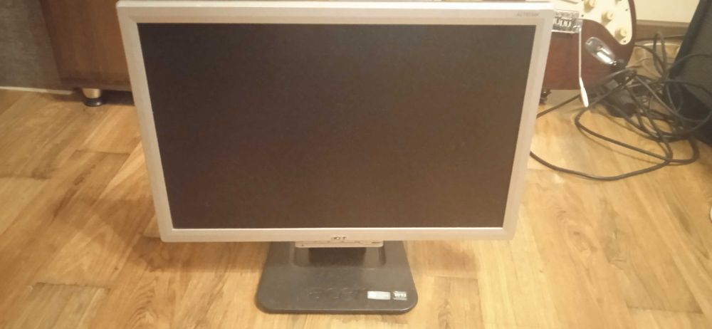 Монитор Acer 19"  широкий , недорого