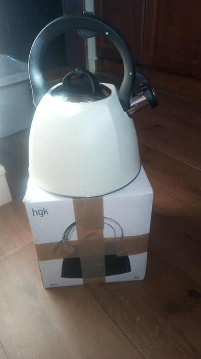Nowy czajnik biały 3l stał nierdzewna