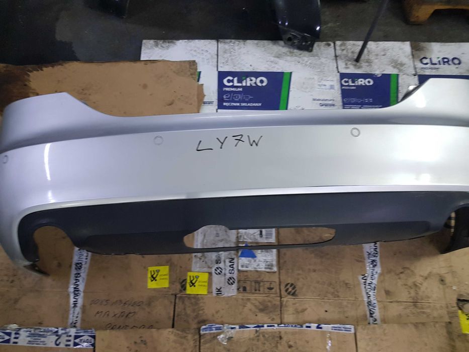 AUDI A6 C6 Zderzak Tylny 4 PDC Czujniki pod Hak KOMBI LY7W