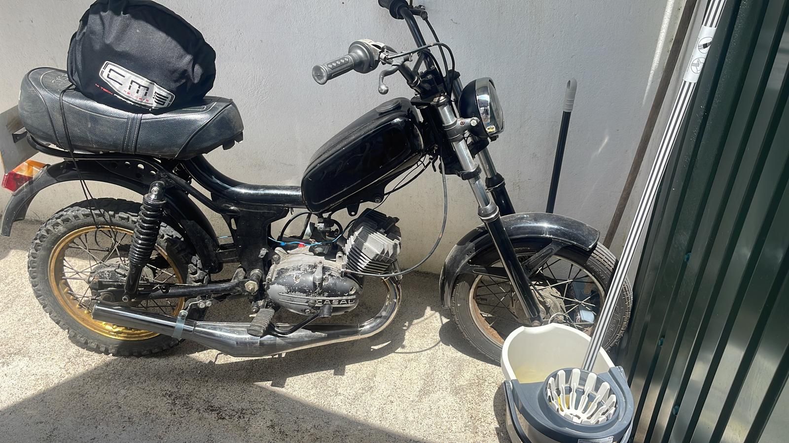 CASAL BOSS 2-Rara, com extras pronta a andar