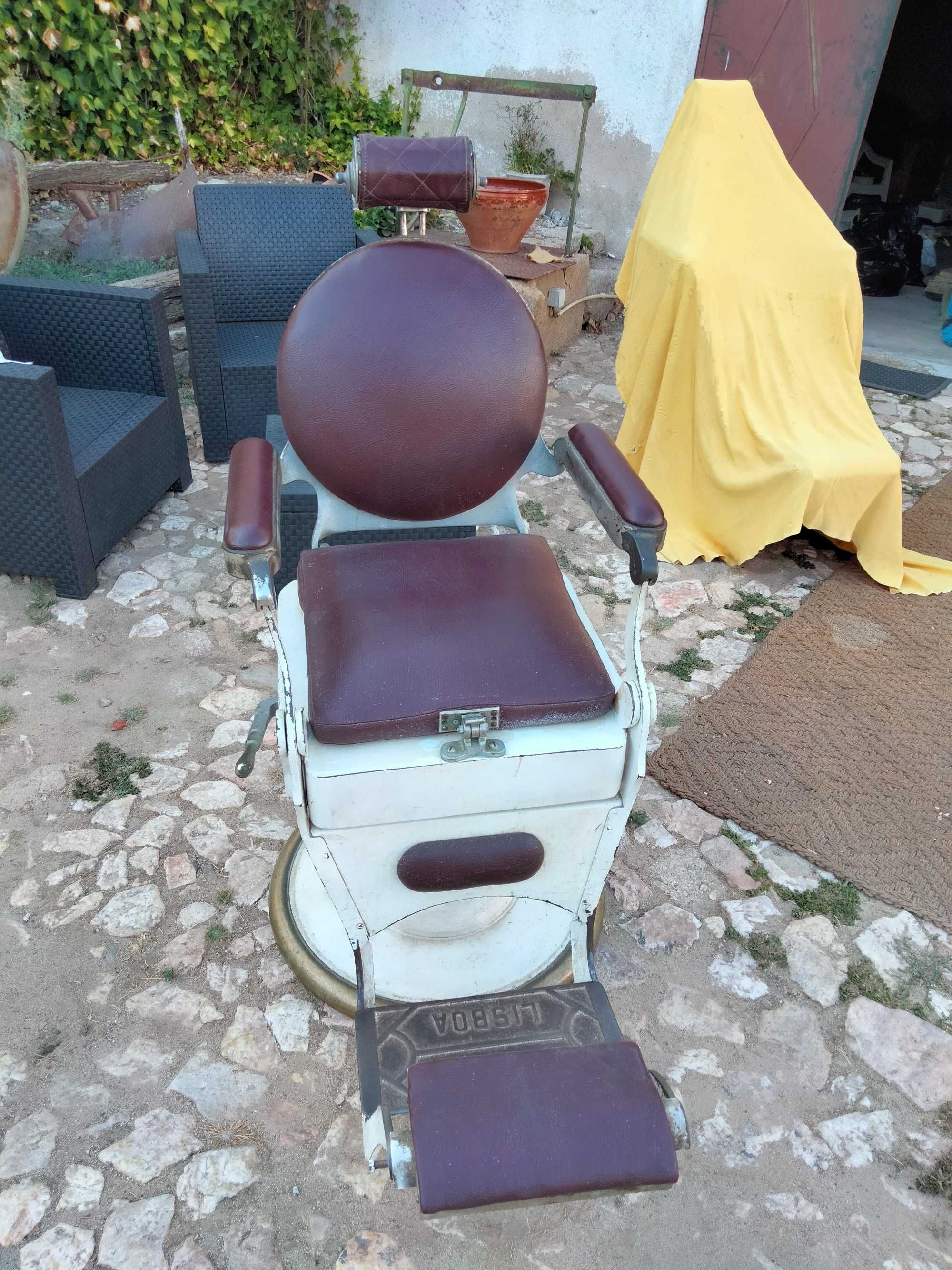 Cadeira de Barbeiro antiga