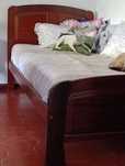 Vendo cama com colchão, praticamente como nova,com 1,90x1,20