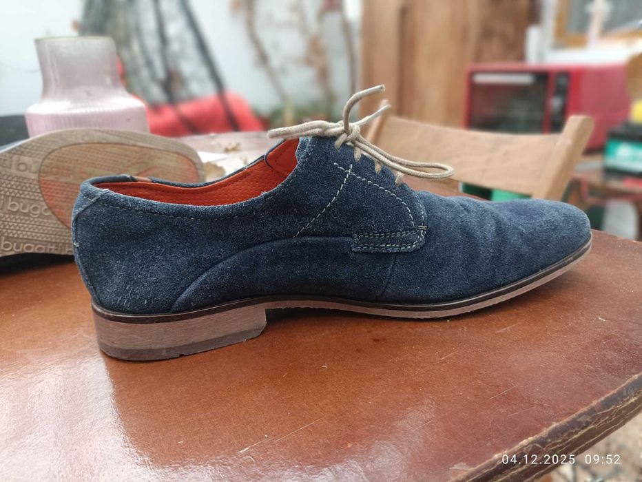 Чоловічі туфлі bugatti