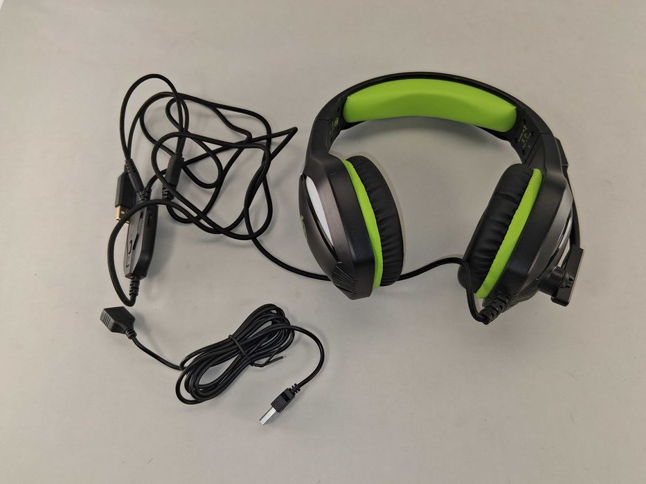 N229 Fachixy FC-100 Słuchawki Gamingowe RGB Mikrofon Multiplatform