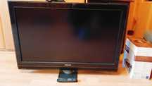 Telewizor PHILIPS 42' cale umiarkowanie płaski.