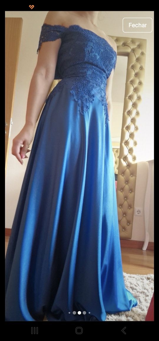 Vestido Azul com renda