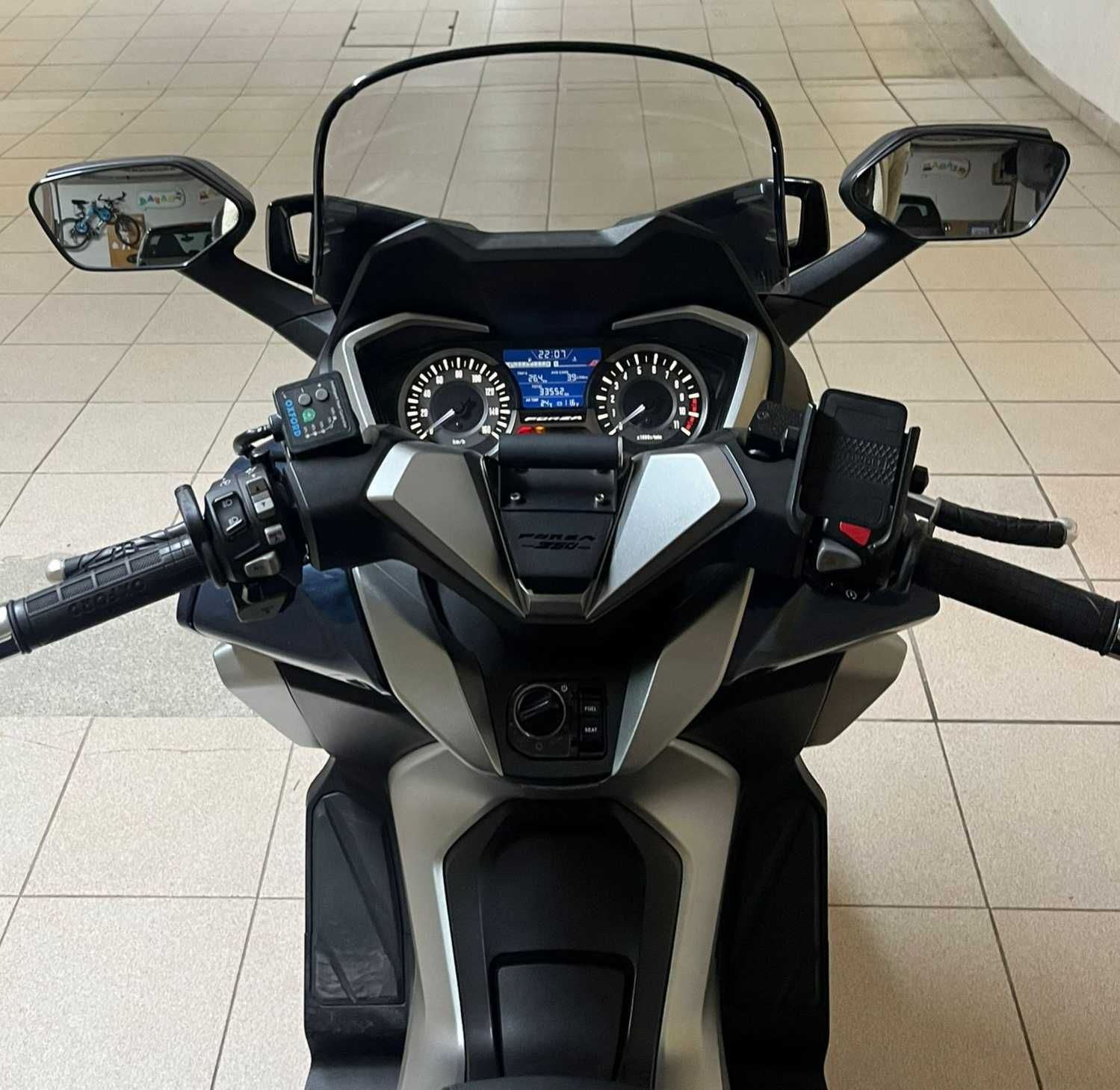 Forza 300 bom estado