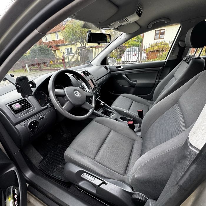 Volkswagen Golf V 1.4 FSI 90KM 2004