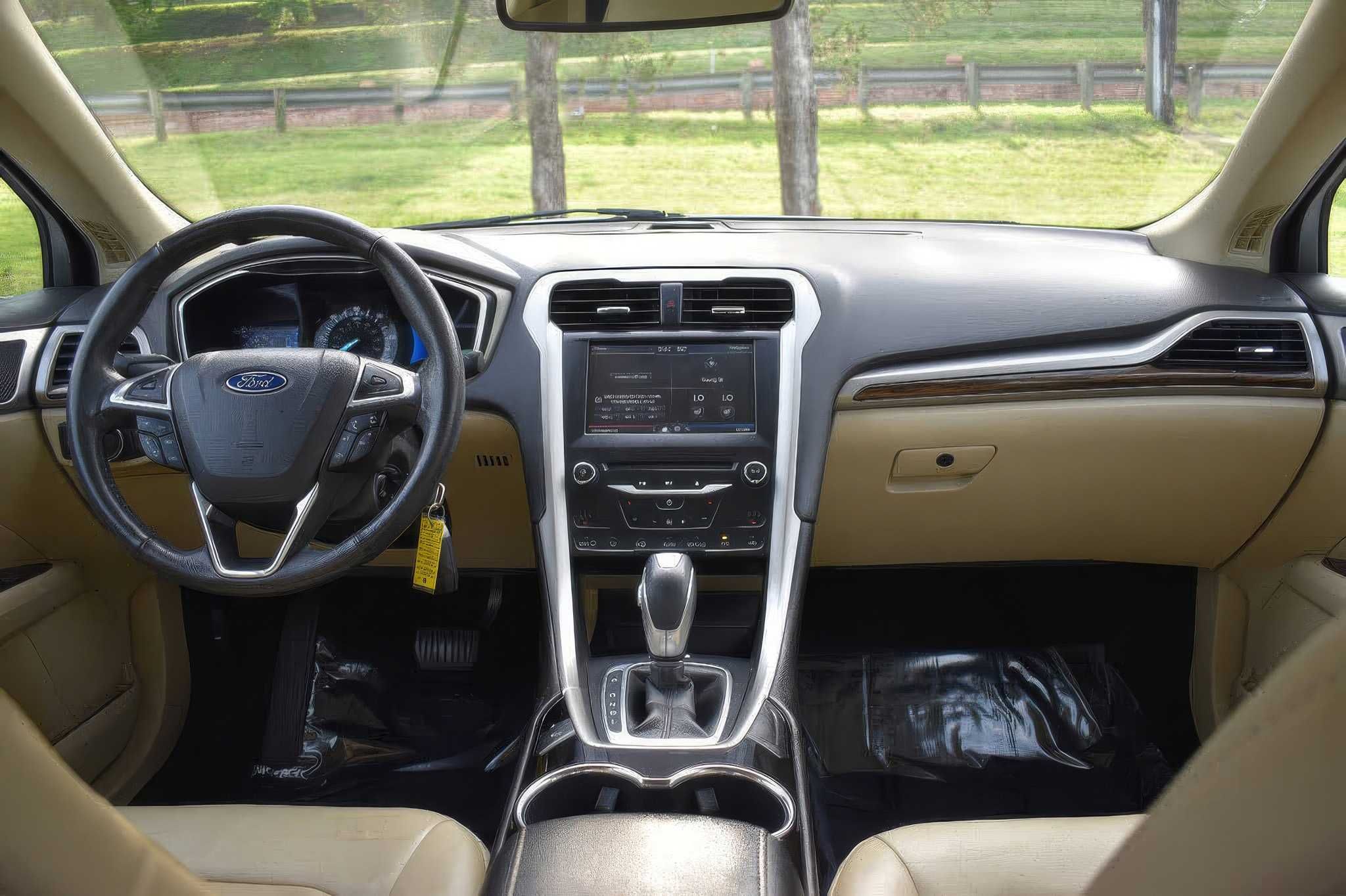 2014 Ford Fusion Hybrid SE