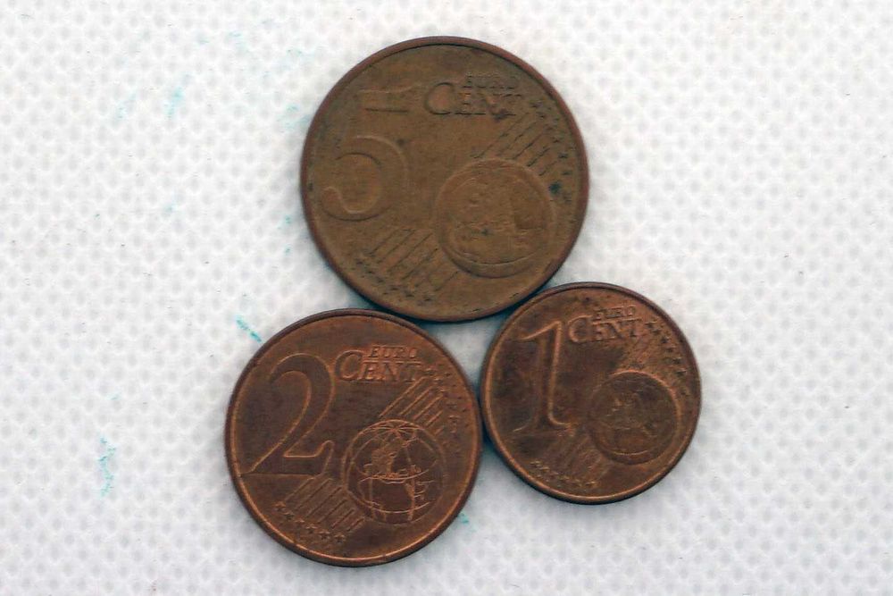8 moedas de 3 países: Itália - Bélgica - Áustria