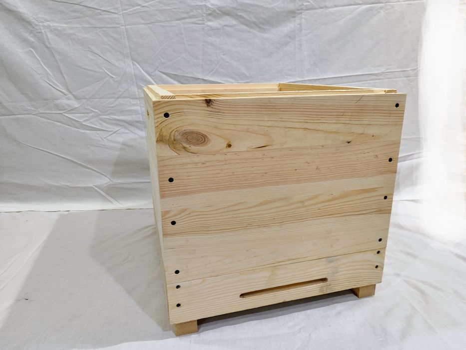 Вулики корпусні на 10-12рамок