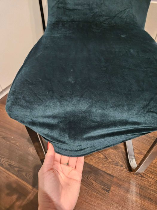 Welurowe pokrowce na krzesła 4 sztuki miękkie ciemna zieleń