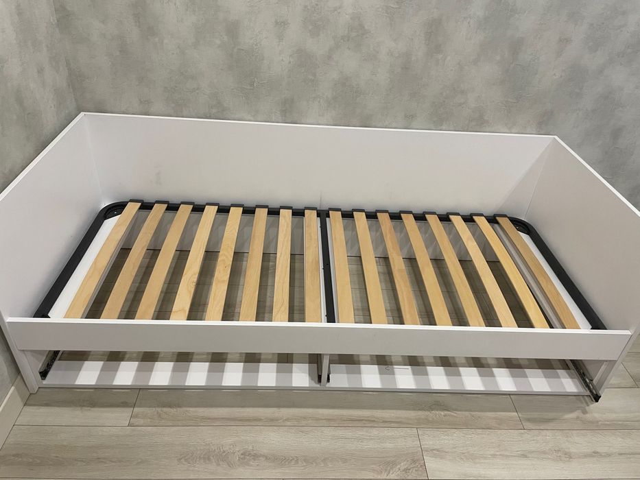 Ліжко підліткове (новий матрас+ ламелі)