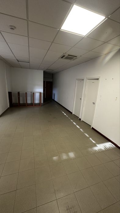Arrenda se loja 70 m2 aproximadamente