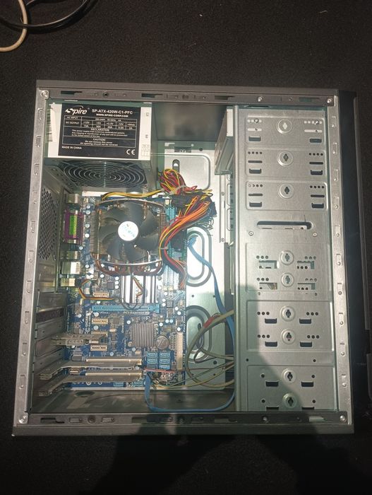 Komputer amd fx 8150 8 x 4.2 GHz 420w gigabyte ga-780t-d3l