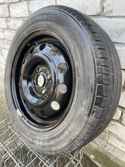Продам нове колесо 185/65R15 88H Kumho Solus kh17