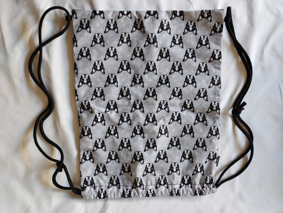 Worek na buty na sznurkach z kieszenią plecak 33 x 41 cm NOWY