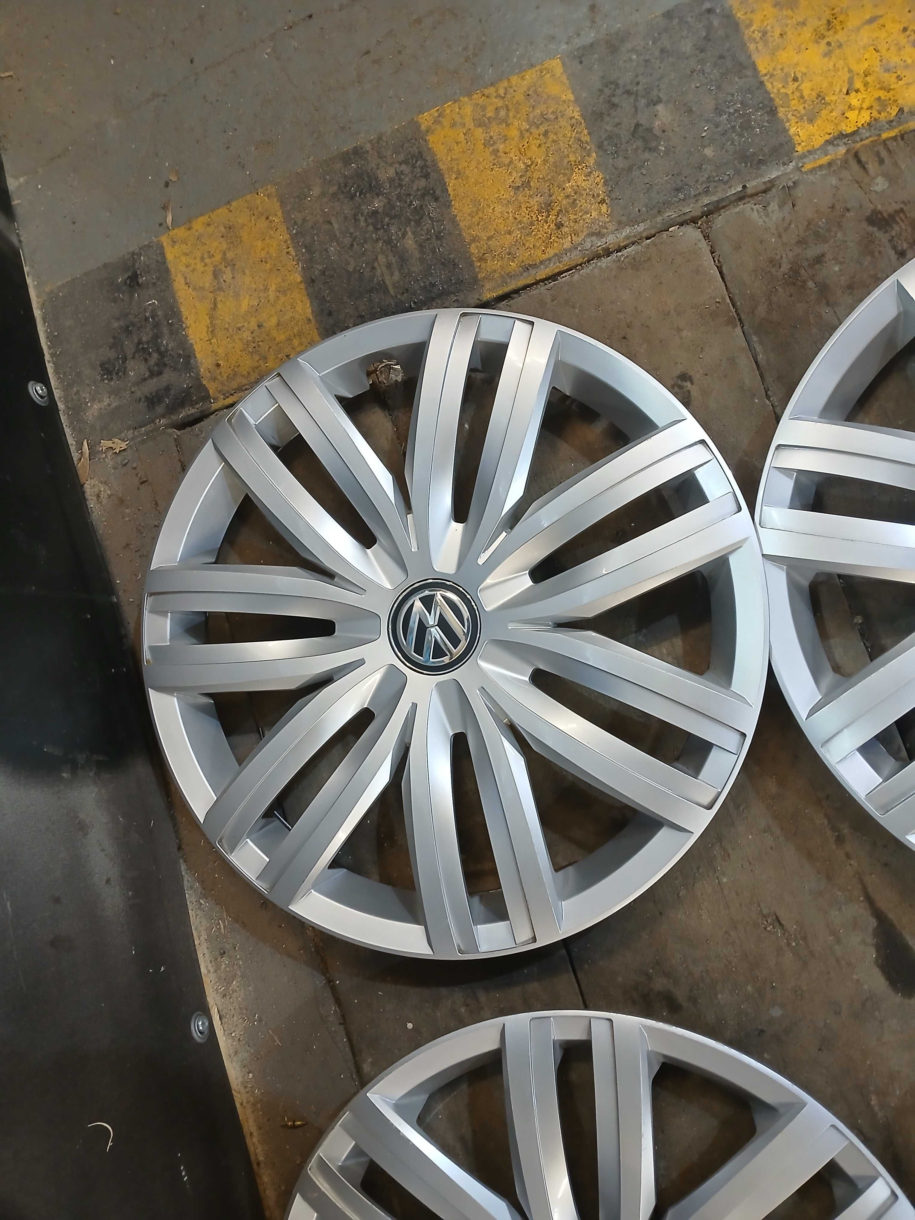 4x używane kołpaki 16 Vw 2K5.601.147