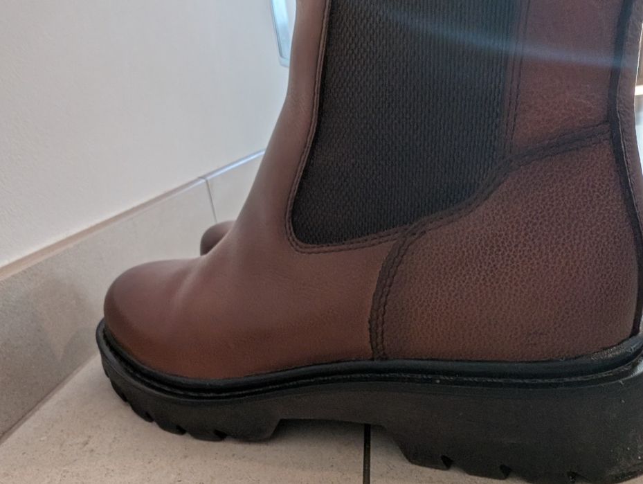 Sztyblety Tamaris nowe