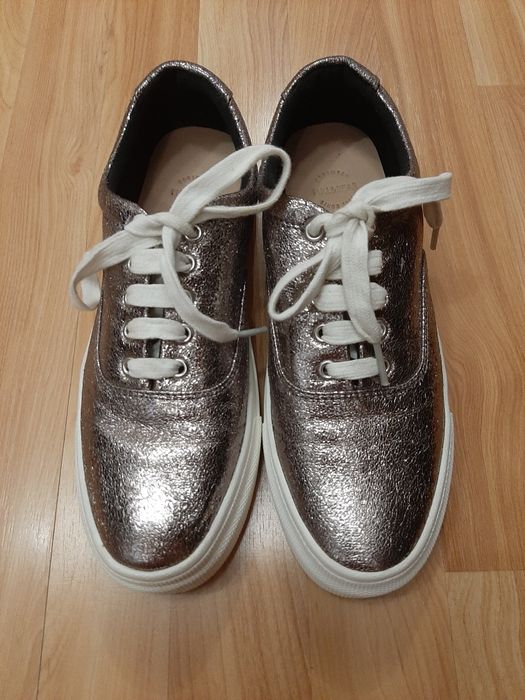 Блестящие кеды pull&bear 37 р.